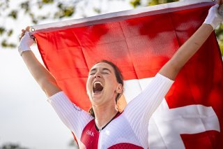 La joie de la championne du monde Franziska Matile-Dörig KEYSTONE/MICHAEL BUHOLZER